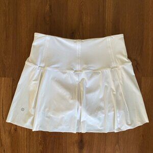 Lululemon Lost In Pace Skirt Size 6 White Running Tennis Pickleball Golf